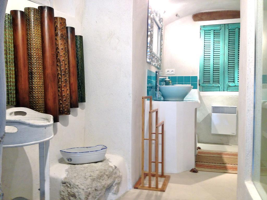 Guest App'Art Apartment Tourrettes-sur-Loup Exterior foto
